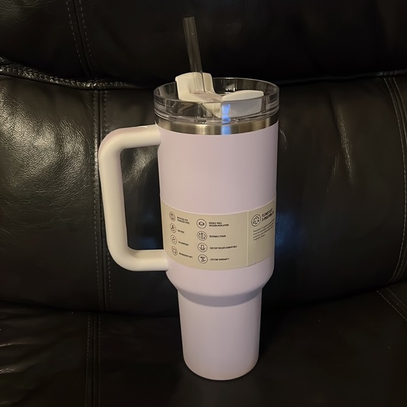 SOLD NEW Stanley Wisteria 40oz Target Exclusive Tumbler - Picture 2 of 2